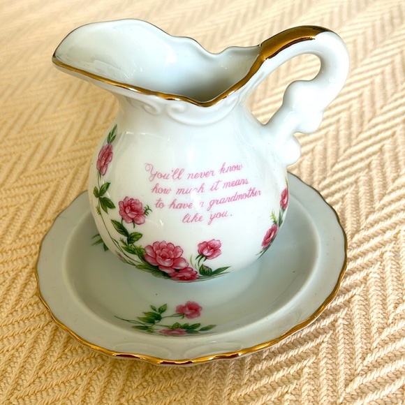 Rare Grandmother creamer and saucer Lefton china  #07812 roses gold trim - Picture 1 of 7